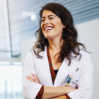 Ícone de médica a sorrir e descontraída